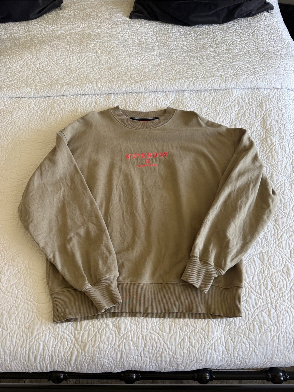 Superdry Crewneck Sweatshirt with Coral Logo
